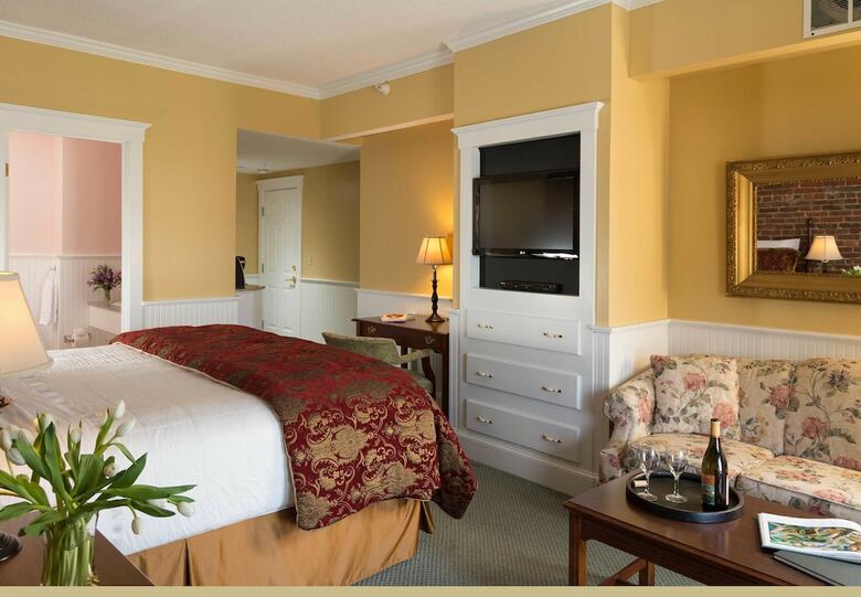 Hotel Lord Camden Inn