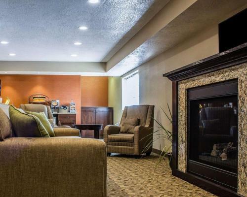 Hotel Suburban Extended Stay Coralville