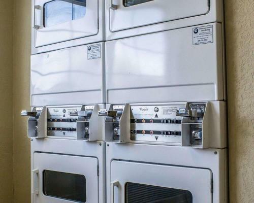 Hotel Suburban Extended Stay Coralville