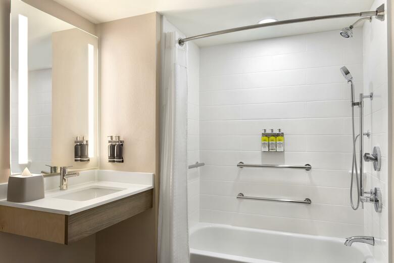 Holiday Inn Express Hotel & Suites Fort Pierce West