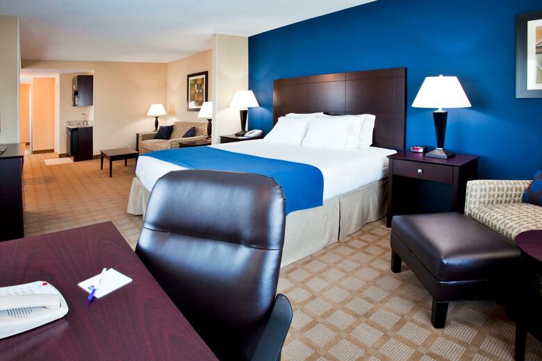 Holiday Inn Express Hotel & Suites Fort Pierce West