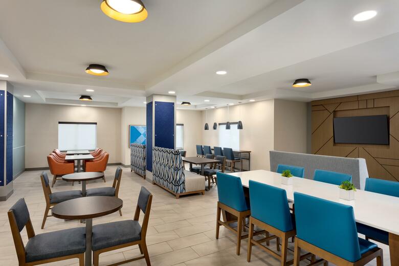 Holiday Inn Express Hotel & Suites Fort Pierce West