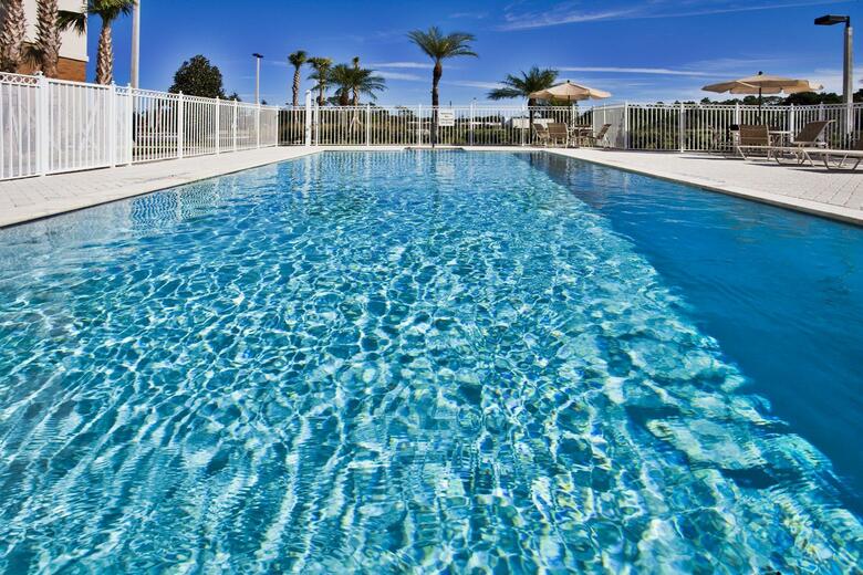 Holiday Inn Express Hotel & Suites Fort Pierce West