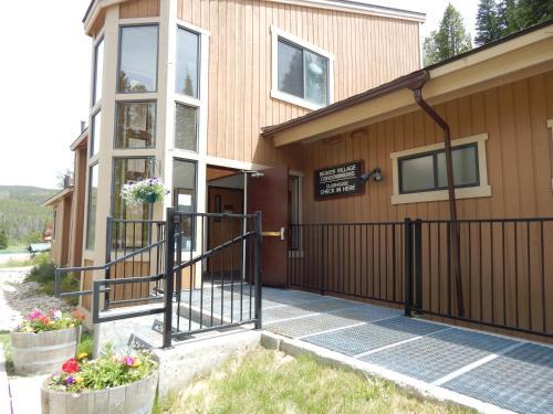 Aparthotel Beaver Village Condominiums By Destination West