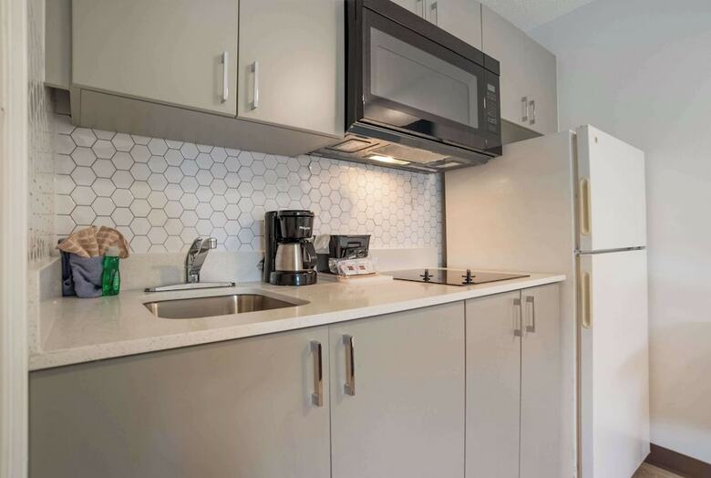 Suburban Extended Stay Hotel D'iberville