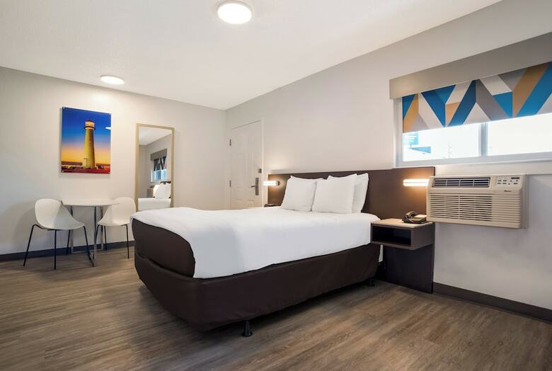 Suburban Extended Stay Hotel D'iberville