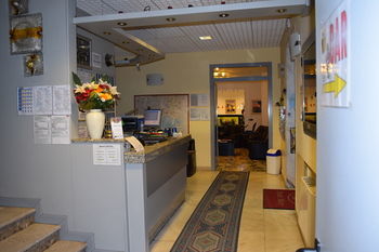 Hotel Mary