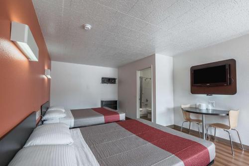 Motel 6 Fallon