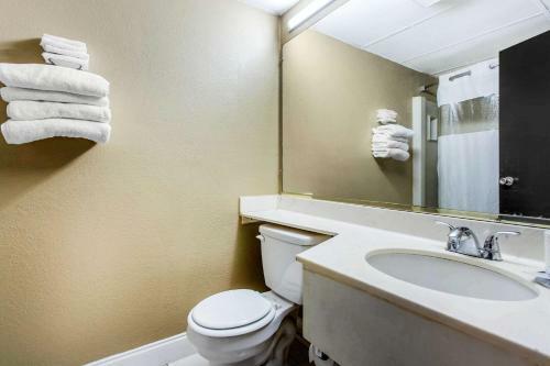 Motel Travelers Inn & Suites - I-95 Exit 145