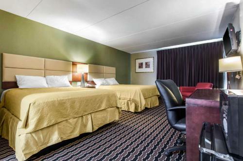 Motel Travelers Inn & Suites - I-95 Exit 145