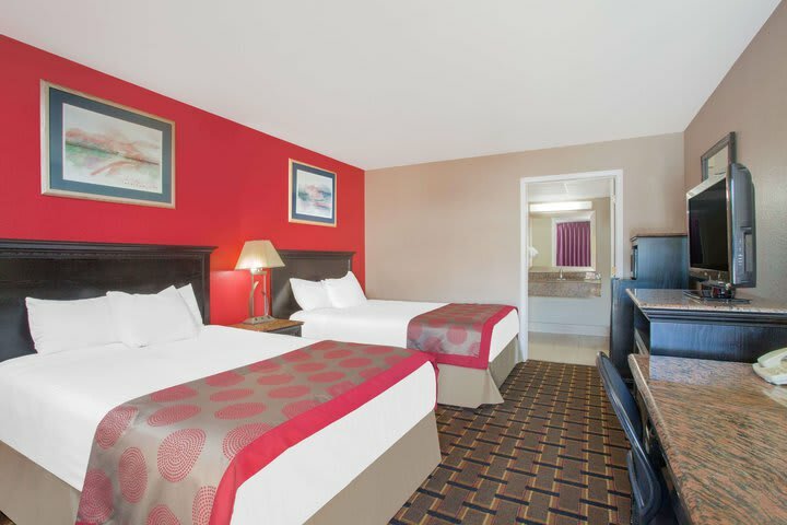 Hotel Ramada Conference Center - Edgewood