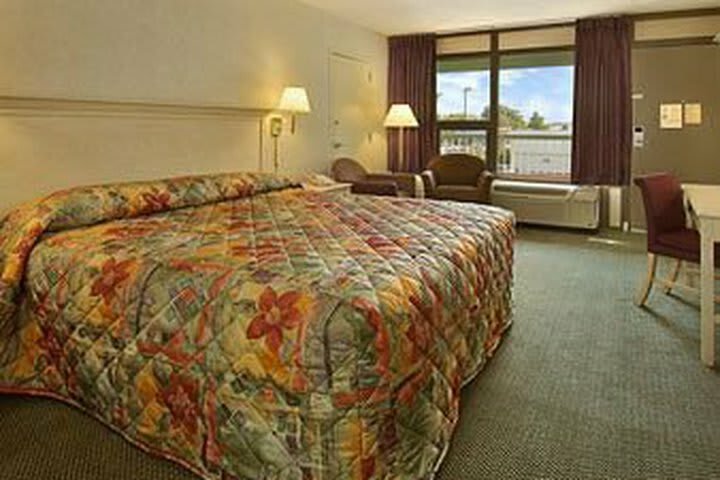 Hotel Ramada Conference Center - Edgewood