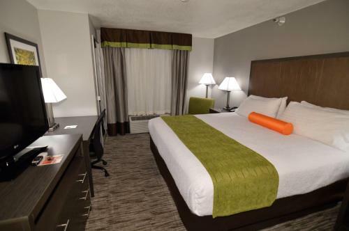 Holiday Inn Express Hotel & Suites Liberal
