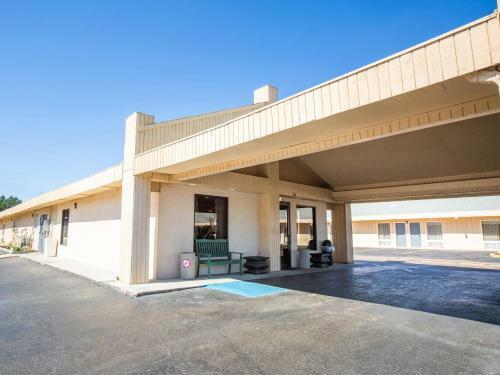 Motel America's Best Inn Brookhaven