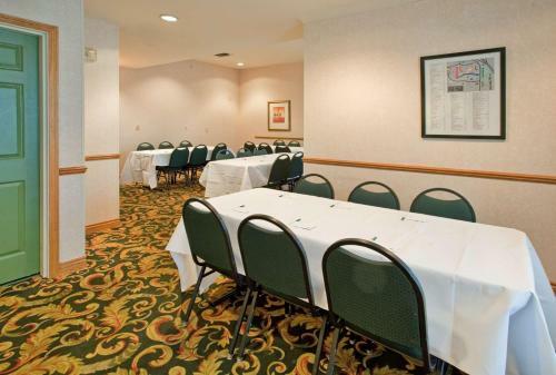 Hotel Country Inn & Suites Birch Run