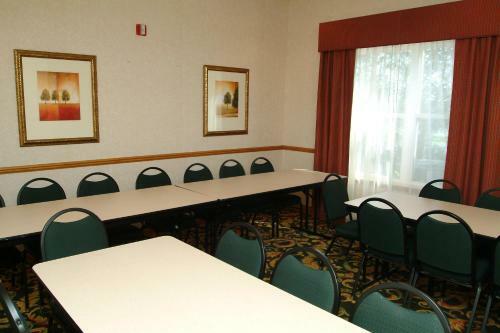 Hotel Country Inn & Suites Birch Run