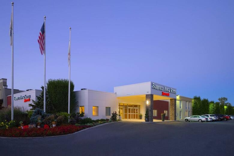 Crowne Plaza Hotel Paramus