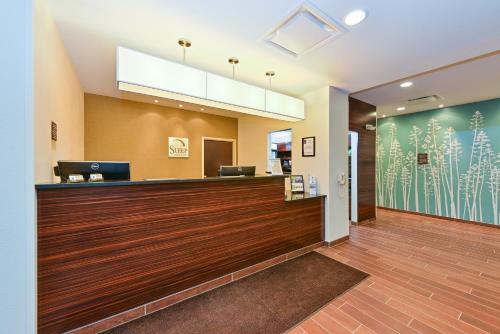 Hotel Sleep Inn & Suites Cambridge