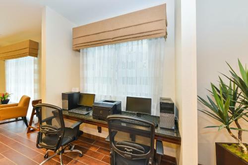 Hotel Sleep Inn & Suites Cambridge
