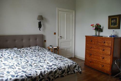 Hostal Ch�teau Le Tour - Chambres D'h�tes