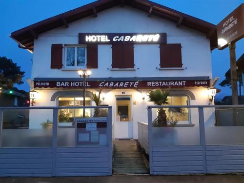 Cabaret� Hotel