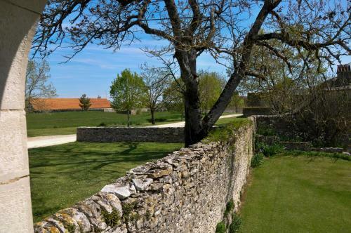 Hostal Maison D'h�tes Domaine De La Rhue