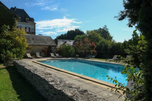 Hostal Maison D'h�tes Domaine De La Rhue