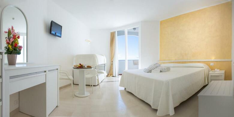 Hotel Costa Brada Luxury Resort
