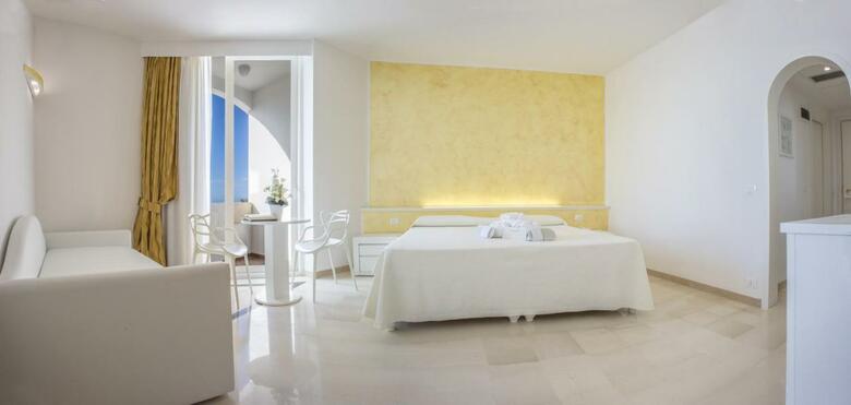 Hotel Costa Brada Luxury Resort
