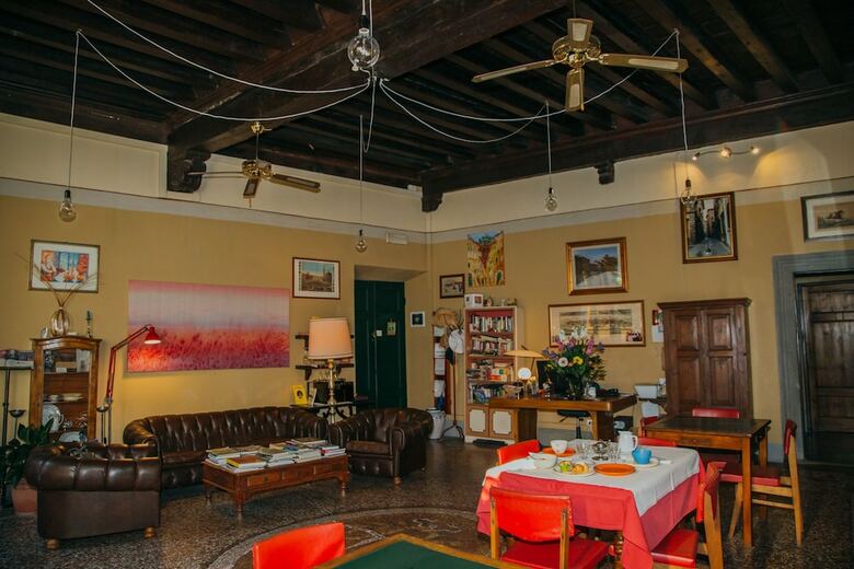 Bed & Breakfast La Romea Residenza D'epoca