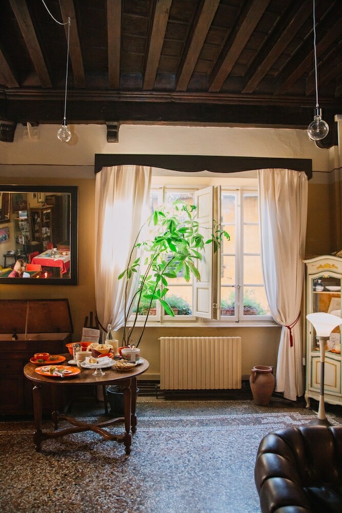 Bed & Breakfast La Romea Residenza D'epoca