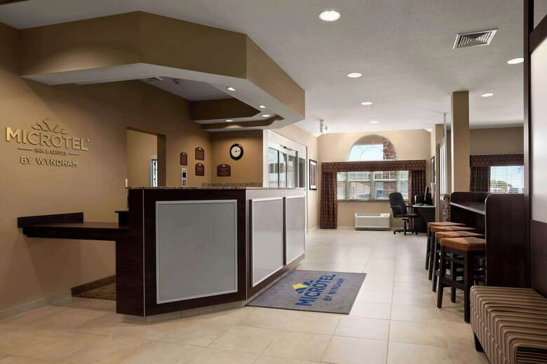 Hotel Microtel Inn & Suites - St Clairsville