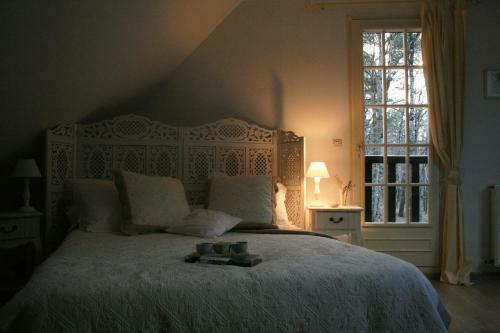 Bed & Breakfast Chambres D'h�tes Et Table D'h�tes L'intemporelle