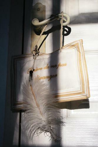 Bed & Breakfast Chambres D'h�tes Et Table D'h�tes L'intemporelle