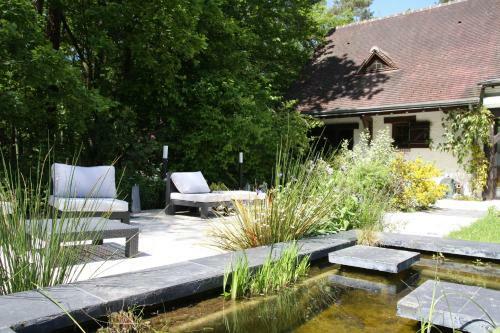 Bed & Breakfast Chambres D'h�tes Et Table D'h�tes L'intemporelle