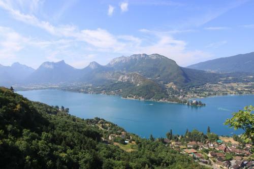 Apartamento Entre Lac Et Montagnes