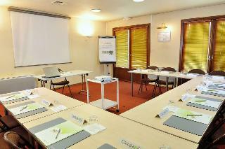 Hotel Campanile Macon Nord Sennec�