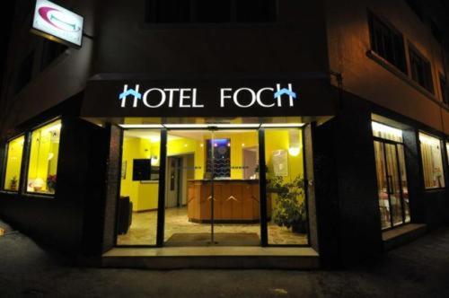 Hotel Contact H�tel Foch
