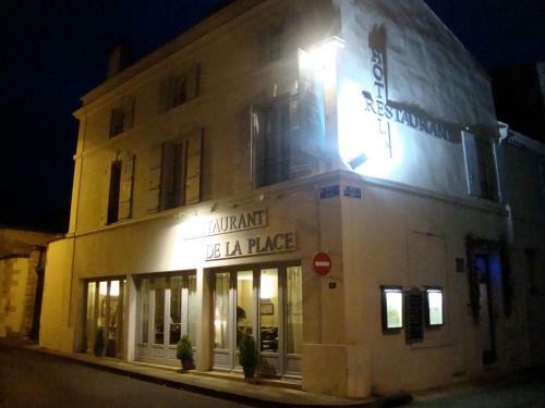Hotel H�tel Restaurant De La Place