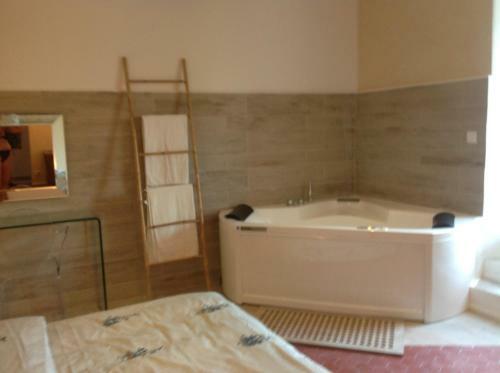 Bed & Breakfast La Grande Maison De Nans