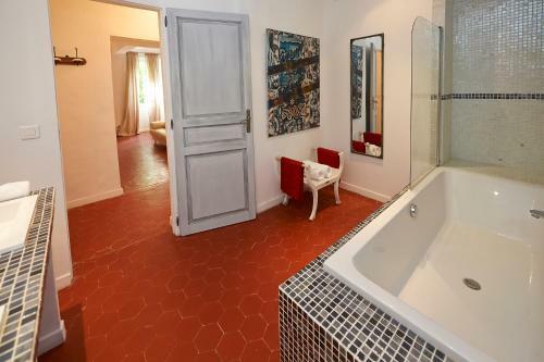Bed & Breakfast La Grande Maison De Nans