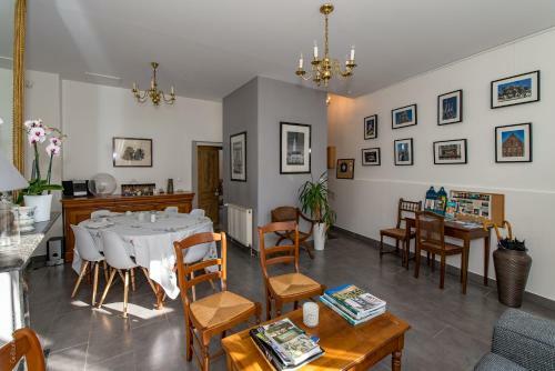 Bed & Breakfast Chambre D'h�tes Les Cl�s Des Places