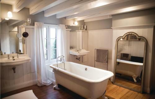 Holiday Home Pr� De Lannegrand