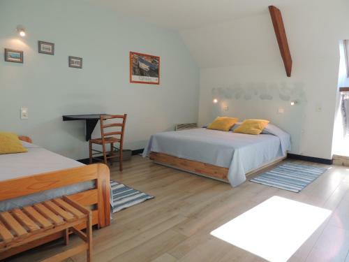 Bed & Breakfast Chambres D'h�tes Les Pi�ris