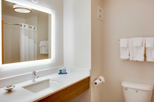 Holiday Inn Express Hotel & Suites Chickasha