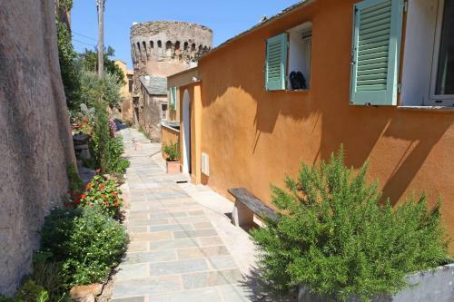 Bed & Breakfast Latu Corsu - Cote Corse Chambres D'h�tes
