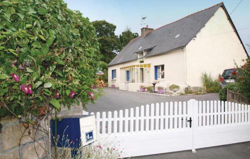 Holiday Home Loudeac Mn-1629