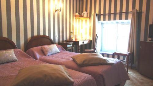Hotel Logis Le Clos Du Montvinage Rest. Auberge Val De L'oise