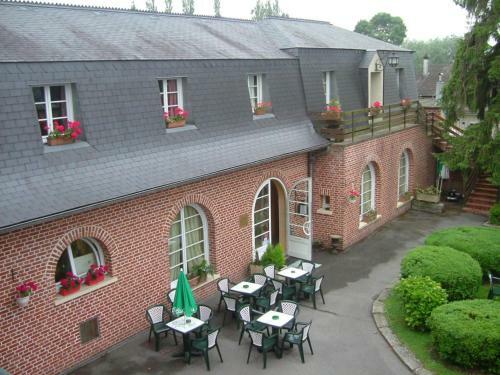 Hotel Logis Le Clos Du Montvinage Rest. Auberge Val De L'oise