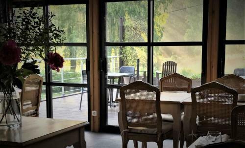Hotel Auberge De La Poulci�re